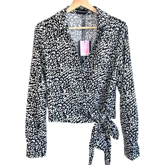 Pretty Little Thing Avalyn Animal Print Blouse - Picture 2 of 8